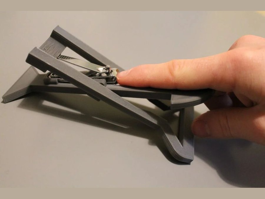 Flipper The Clipper, a free 3D printed assistive device