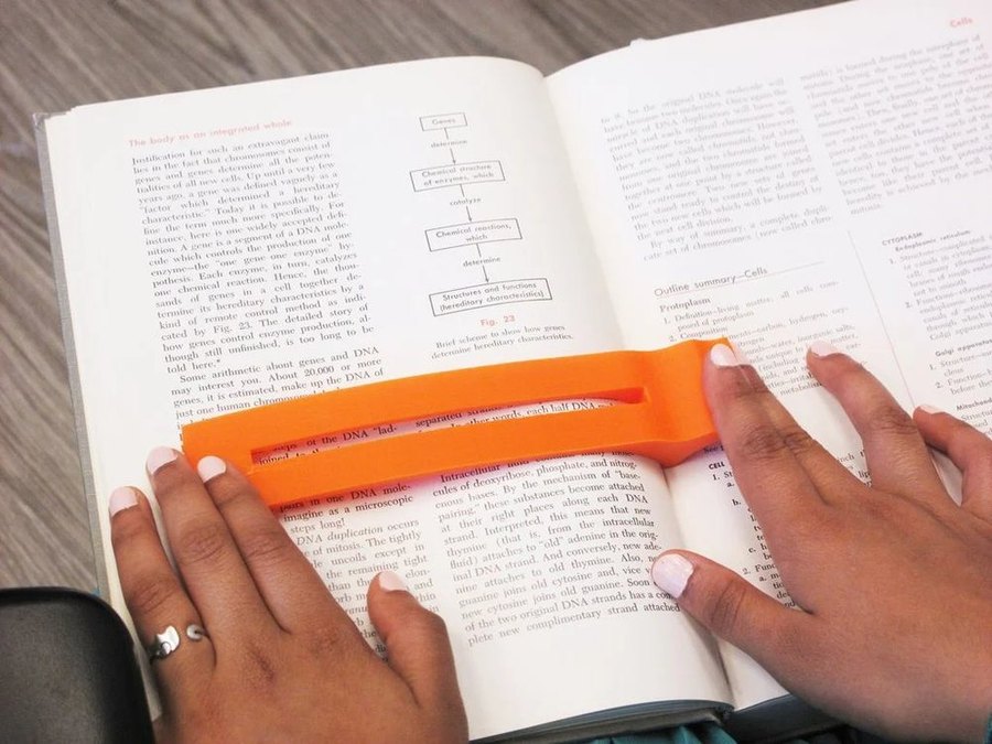 Reading Bar, Curved, a free 3D printed assistive device